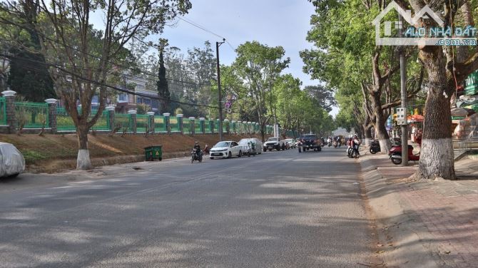 ĐẤT 2 MẶT TIỀN NGAY NGÃ 5 ĐẠI HỌC 416m2 VUÔNG VỨC PHÂN LÔ TÁCH THỬA ĐƯỢC