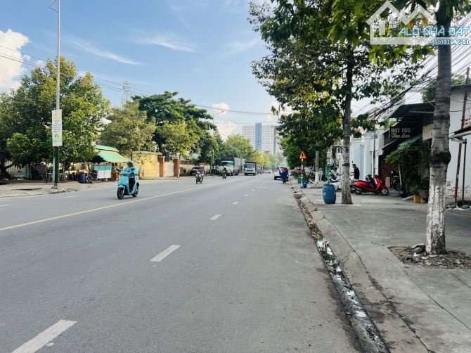 Nhà 2 tầng mặt tiền Nguyễn Thị Minh Khai 103m2 giá rẻ đầu tư kinh doanh