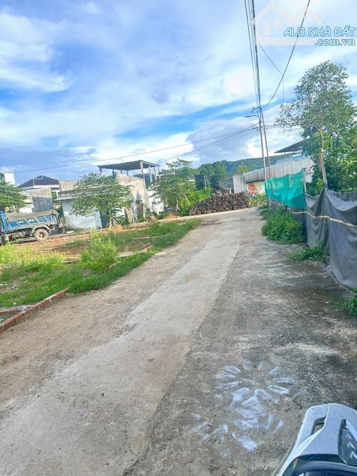 📌📌Làm việc trực tiếp!!! Bán 2 lô đất kiệt o to Nam Cao giá rẻ 🌺