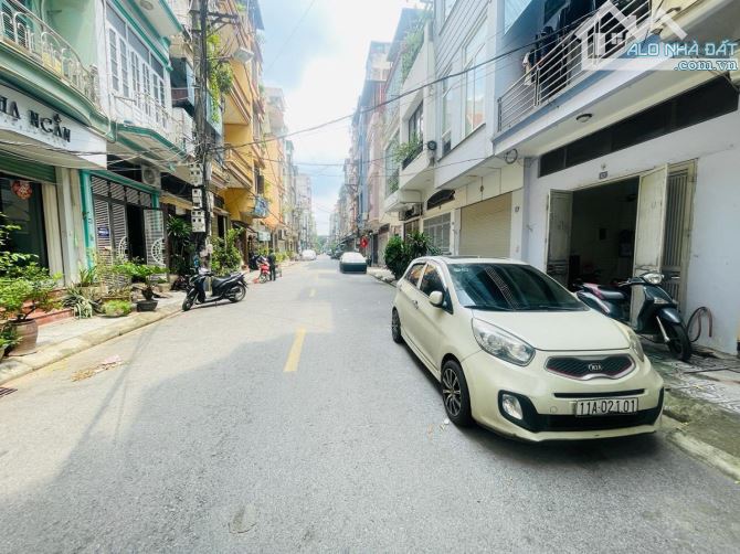 Bán nhà ô tô tránh Kim Mã Thượng, nhà xây 7 tầng thang máy, sẵn dòng tiền, DT 79m2, MT 5m