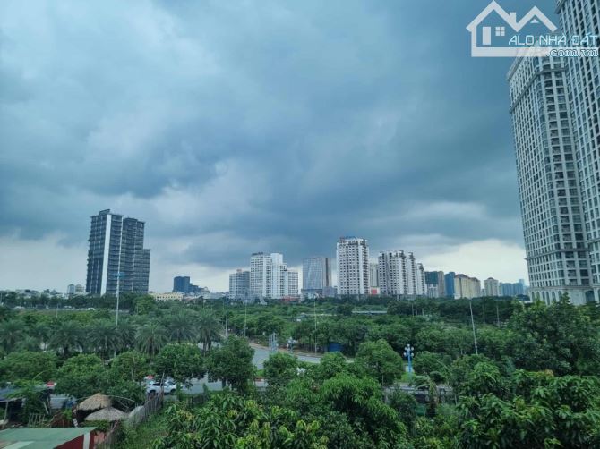 Bán liền kề số 15 An Dương Vương- Ô tô tránh, Thang máy 100m2 5 tầng MT 5m chỉ 29 tỷ