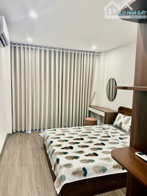 Bán nhà phố Ngọc Thụy, nhà mới đẹp Long Lanh, gần ô tô, full nội thất, diện tích TT 42m2,