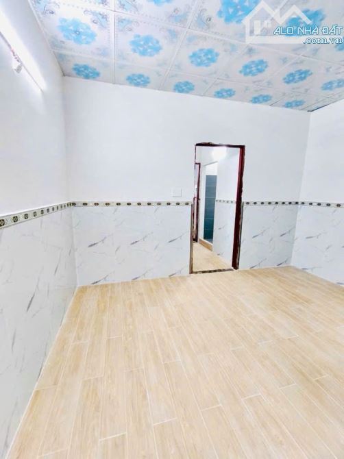 Nhà đẹp Bình Đông, hẻm đẹp 3 gác 1 trục thẳng, diện tích 54 m2, 3PN, nhỉnh 4 tỷ .