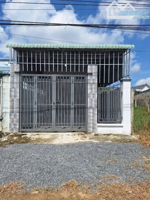 Cần tiền ! Bán gấp căn nhà ở gần Ql22 , Phước Thạnh , Củ Chi 134m2 SHR giá 810tr