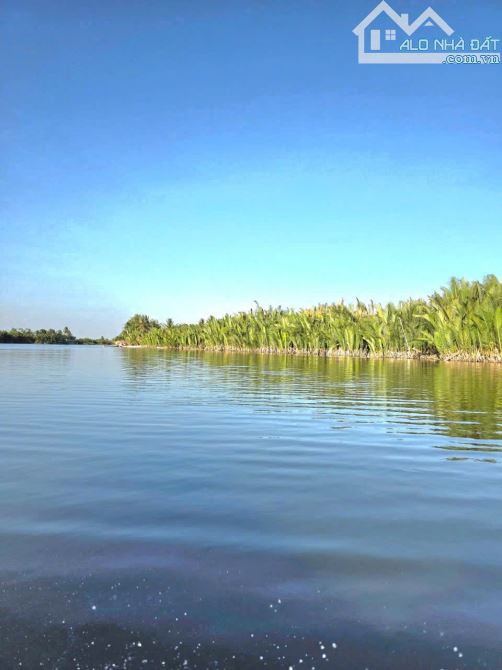Siêu phẩm ven sông Phước khánh phù hợp với khách thích làm nhà vườn