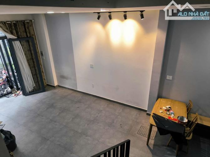 Võ Duy Ninh P22 Bình Thạnh (4x17,5m) 2 Tầng 3PN 4WC. Giá 13,5 tỷ thương lượng mạnh