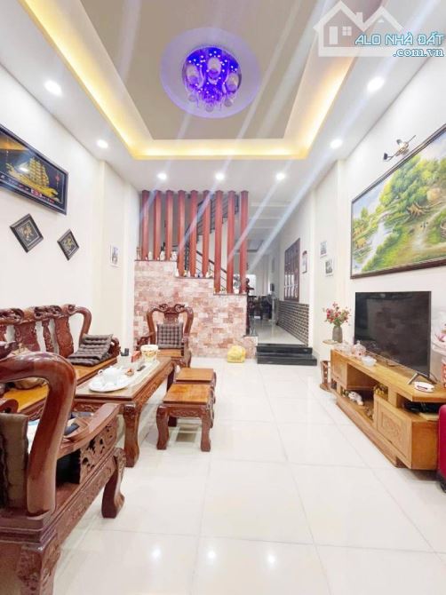Hẻm xe hơi Dương Quảng Hàm - Ngay đại học Văn Lang | 70m2(4.1x17)A4 | 4 Tầng | 4 Phòng ngủ