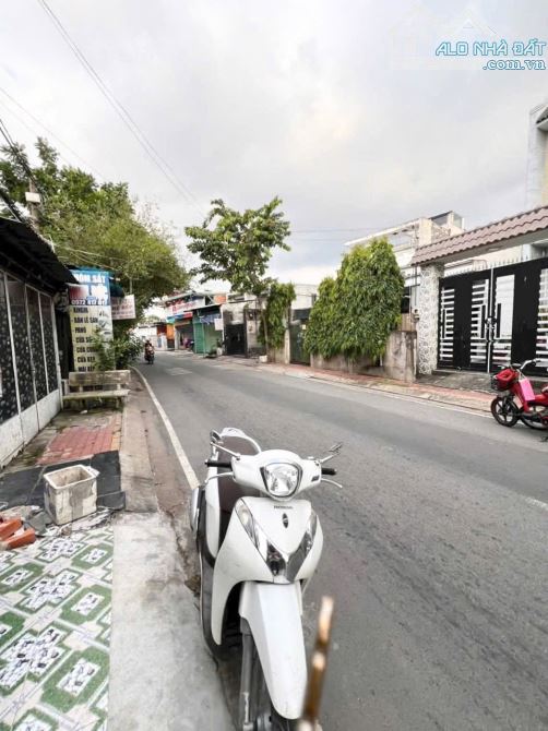 BÁN NHÀ MẶT TIỀN BÀ ĐIỂM 4 - HÓC MÔN - GIÁ 4.7tỷ