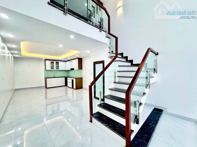 Bán nhà An Đà, Đằng Giang, Ngô Quyền . 3,6 tỷ , 3,5 tầng , 44m.