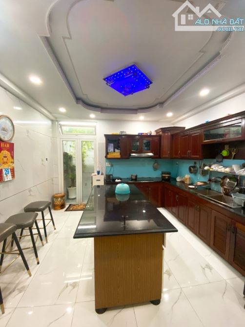 Bán Nhà Riêng 4PN, 5WC, 54,2m2 tại Quốc Lộ 50, P5, Q8, HCM chỉ với 9,25 tỷ VND