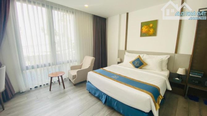Bán gấp Khách sạn MT Nguyễn Xí, Bình Thạnh, 7x31m Hầm + 7 Tầng - HĐT: 170 triệu, giá 60 tỷ