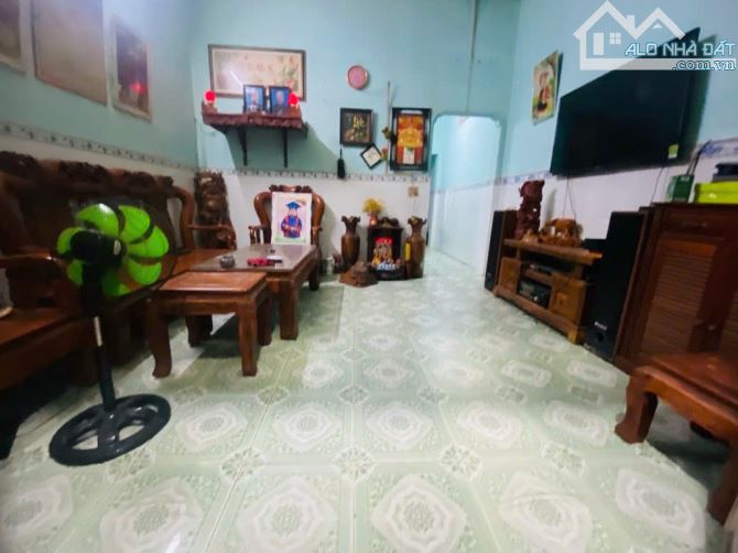 NHÀ CẤP 4 – LÀNG ĐHQG, GẦN BXMĐ MỚI chỉ nhỉnh 2 Tỷ