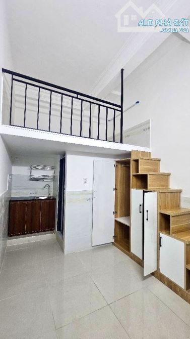 Căn Hộ Dịch Vụ Doanh Thu Gần 1 Tỷ/ Năm - 17 Phòng - 106m2