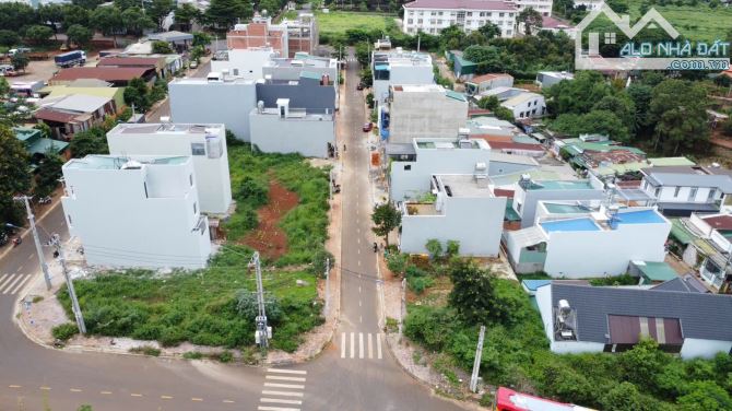 LÔ GÓC TO ĐẸP NHẤT NHÌ KHU ĐẤU GIÁ LÊ VỤ (MỚI) - 8x14m - TC 100% - 9,5 TỈ