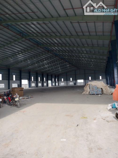 KHO XƯỞNG 5.800m2 KCN ĐỨC HÒA - LONG AN. TIẾP NHẬN ĐA NGHÀNH NGHỀ
