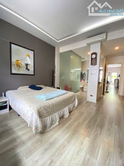 🌊 BIỆT THỰ ĐỖ ĐĂNG ĐỆ  – NHÀ 4 TẦNG SANG TRỌNG – VỊ TRÍ VÀNG SÁT EURO VILLA 2 🌊