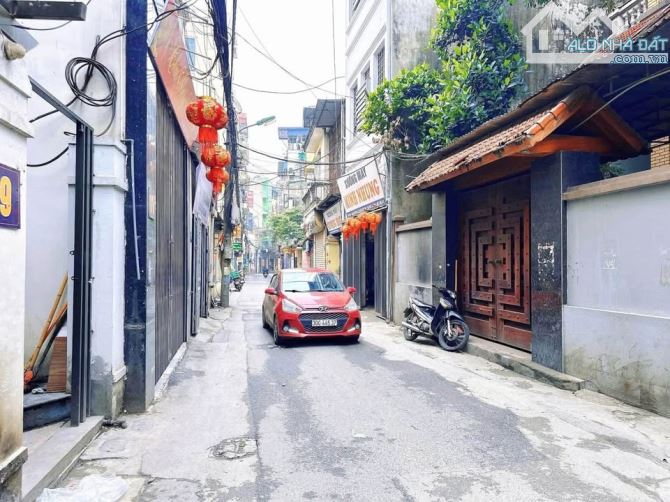 Nhà Đường Láng - Phân Lô Oto Tránh - Nở Hậu - Ngõ Thông KD