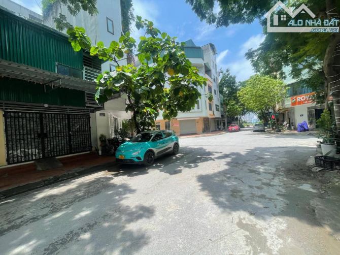 Cần bán Mảnh đất vàng Dịch vụ Hàng Bè,Kiến Hưng.Dt 50m × Mt 5.6m.Giá 14 tỷ.Kinh doanh đỉnh