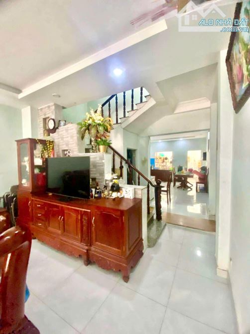 BÁN NHÀ 3 TẦNG SHR 4,5 X 22M TÂN CHÁNH HIỆP, Q12 HẺM 6M XE HƠI GẦN GÒ VẤP