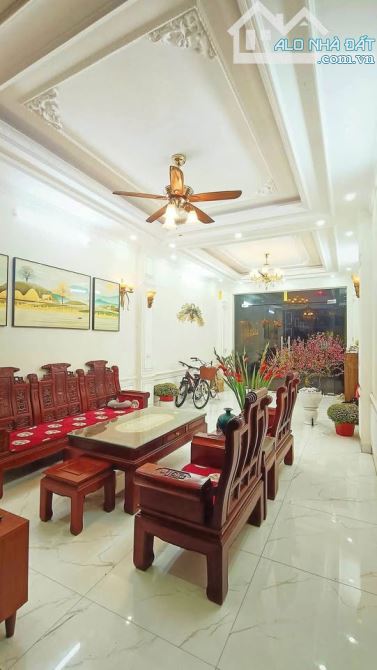 BÁN NHÀ ĐẸP 4.6 TỶ 3 TẦNG 64M2 ( ĐÔNG BẮC ) KHU ĐÔ THỊ BÃI VIÊN