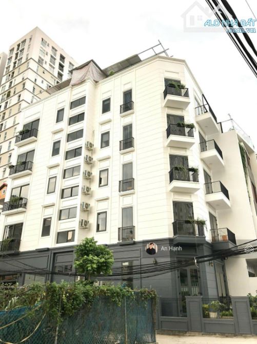 Hạ giá 5 tỷ! Bán Toà CHDV Trần Hưng Đạo,Quận 1-(8x25m)-Hầm 6 tầng, HĐT:330 triệu- 63 Tỷ