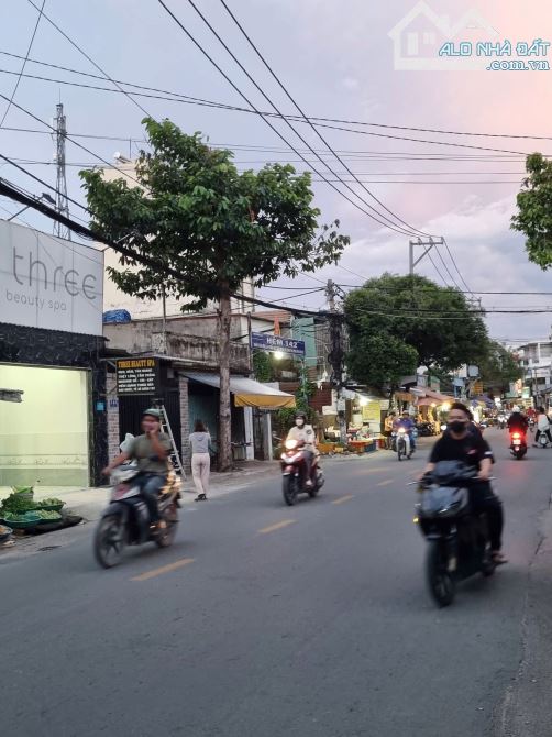 BÁN NHÀ MẶT TIỀN HUỲNH THỊ HAI 4X23M GẦN CHỢ VỊ TRÍ ĐẸP TIỆN KD