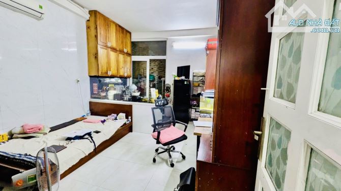 Bán nhà 911/...đường Quang Trung, phường 14, Gò Vấp, 64m2, 4 tầng, 5PN, 6WC, nhỉnh 6 tỷ