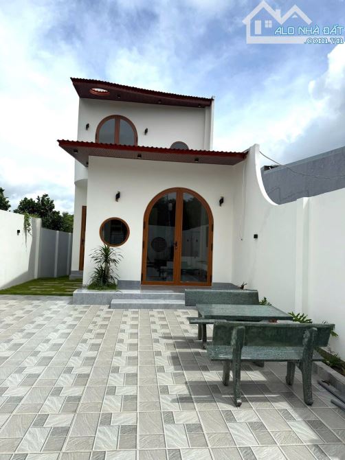 BÁN NHÀ MỚI 100%. MÊ LỬNG, NỘI THẤT CƠ BẢN
