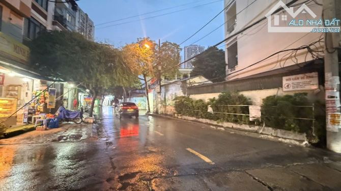 🔥 NHÀ DÂN XÂY HÀNG XÓM HÀM NGHI – Ô TÔ VÀO NHÀ – 4 TẦNG - MẶT TIỀN HƠN 5M  – 40m2 NHỈNH 9