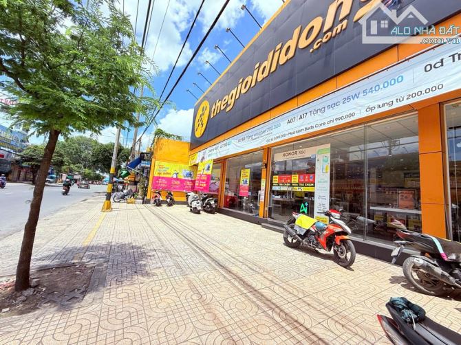 NHÀ MẶT TIỀN KINH DOANH LÊ VĂN KHƯƠNG Q12  – DT 376M² – NGANG 20M – DÒNG TIỀN 800TR/NĂM