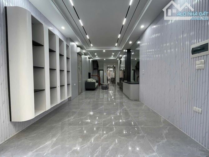 BÁN NHÀ 6 TẦNG PHỐ HOÀNG NHƯ TIẾP 50M2,NGÕ TO, THANG MÁY NHẬP KHẨU, FULL NỘI THẤT, 12 TỶ.