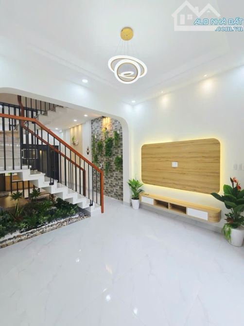 Đang hot - Đường ô tô 8m - Nhà xây mới 3 tầng 50m2 - 4.1 tỷ thương lượng - Khu dân cư phân
