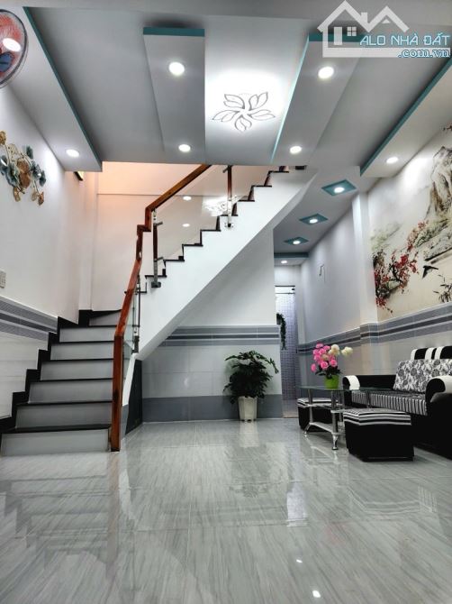 Nhà mới đẹp ở ngay, 43m2, 2 tầng BTCT, P6, Q8, SHR hoàn công đủ, nhỉnh: 4t.ỷ