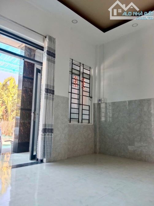 Nhà cấp 4 mới Rộng Rãi giá rẻ- 142m2- cách Nha Trang 8km- Diên An- Diên Khánh