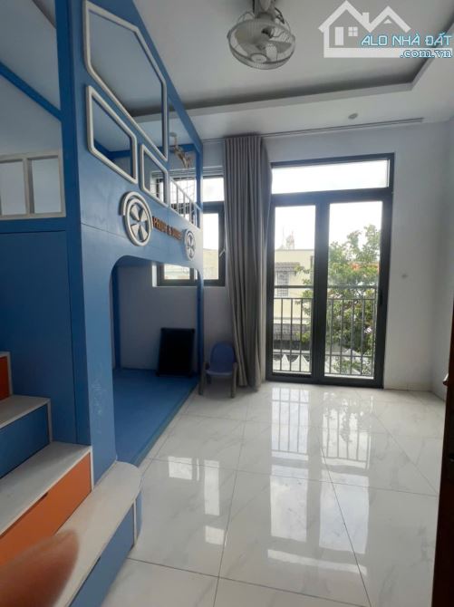Bán nhà 3 tầng 2 mặt tiền, 70m², ô tô 7 chỗ vào – Trường Thọ-7.5 tỷ TL