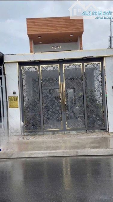 BÁN NHÀ (5x32) MT TRẦN VĂN MƯỜI VỊ TRÍ SIÊU ĐẸP, NGAY CHỢ CHỮ S