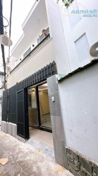 Nhà mới 2 tầng , Ngang 6 dài 7 , Hẻm 2.5m , Tôn Đản Chỉ 4.7 tỷ