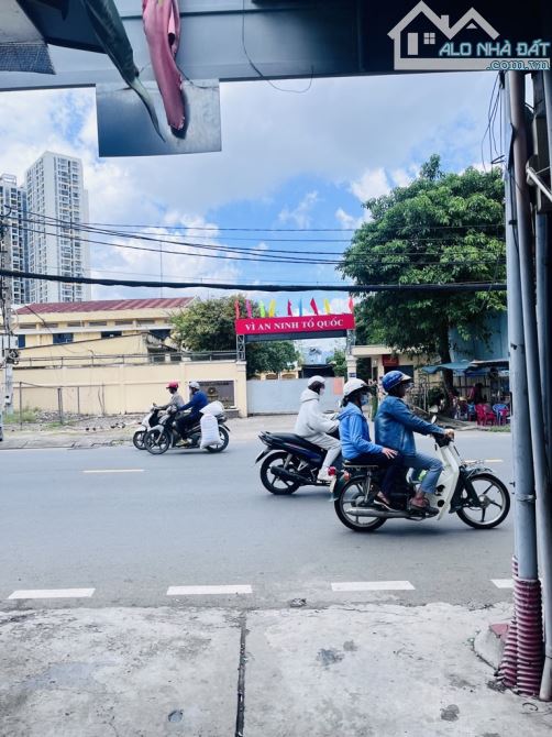 BÁN NHÀ HẺM 241 (LT) TẠ QUANG BỬU, 40M2, GẦN MẶT TIỀN, HOÀN CÔNG ĐỦ