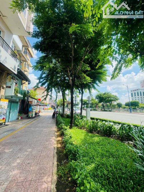 Đất đẹp ngang 5,1m dài 10m Bến Vân Đồn, P6, Quận 4
