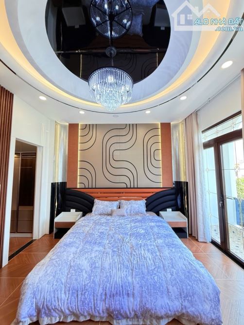 Q7 kế Phú Mỹ Hưng - MT Đường Số View Sông - 5x18 - 4 tầng 4PN - Nhỉnh 16 tỷ - 10