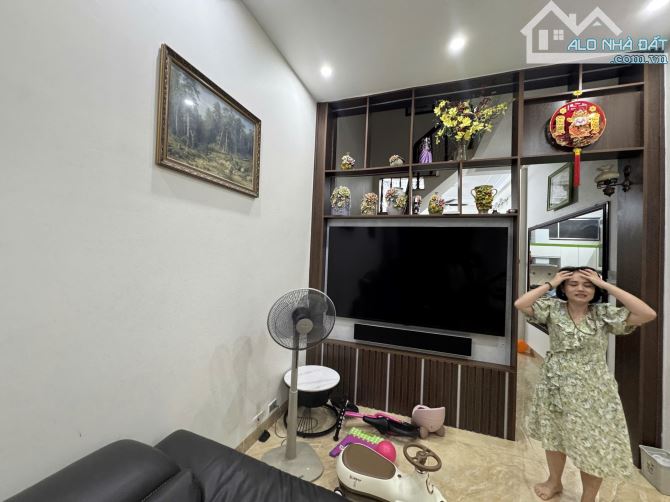 25M RA MẶT PHỐ - DỊCH VỌNG - CẦU GIẤY - LÔ GÓC 65M2 - 4 TẦNG 1 TUM - Ở HOẶC VP CÔNG TY - 21