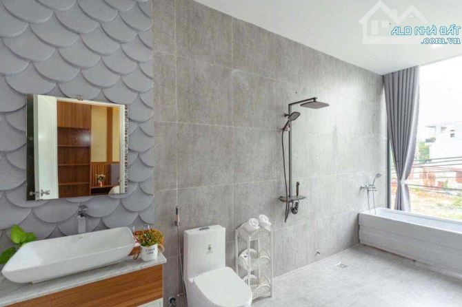 SIÊU PHẨM ĐẦU TƯ VILLA 2 TẦNG ĐƯỜNG TRẦN DUY  CHIẾN DT 300M2 NGANG 18M GIÁ CHỈ 40 TỶ - 11
