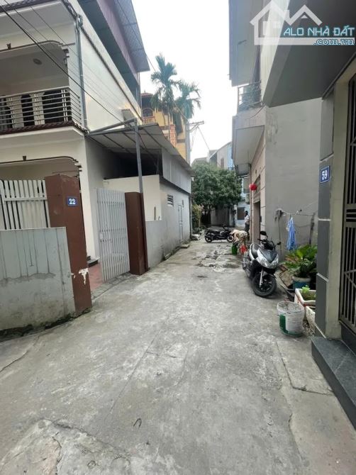 BÁN GẤP  NHÀ RIÊNG VỊ TRÍ ĐẸP  PHƯỜNG DƯƠNG NỘI , Ô TÔ ĐỖ CỬA , 68M2 , 8.5 TỶ. - 1