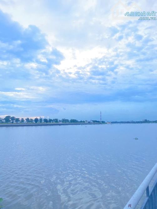 Bán Biệt Thự An Phú Đông Ven Sông Quận12 Đẳng Cấp Thượng Lưu Bảo Vệ 24/7 DT 328m2chỉ 45 tỷ - 2