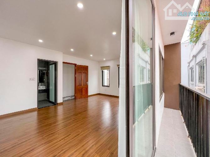 GIẢM KỊCH SÀN - NHÀ HOÀNG HOA THÁM , VÀI BƯỚC RA OTO, 38M2 x 6T,  CHỈ 9.2 TỶ - 2
