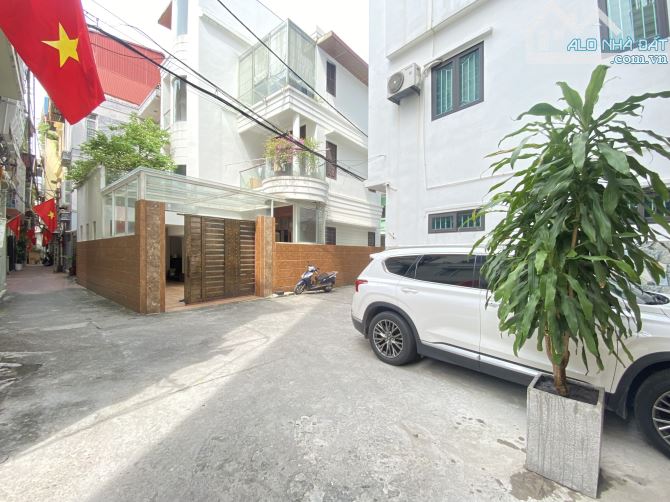 Biệt Thụ Lô Góc Cầu Giấy 135m2 - Ô tô Tránh, Nhỉnh 40 tỷ - 1