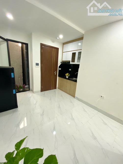 🏠Tòa CCMN 134m² 📏 8 tầng 🏢 42 phòng 🚪 Thu 200tr/th 💰 40 tỷ 📞 hangmini.com - 1