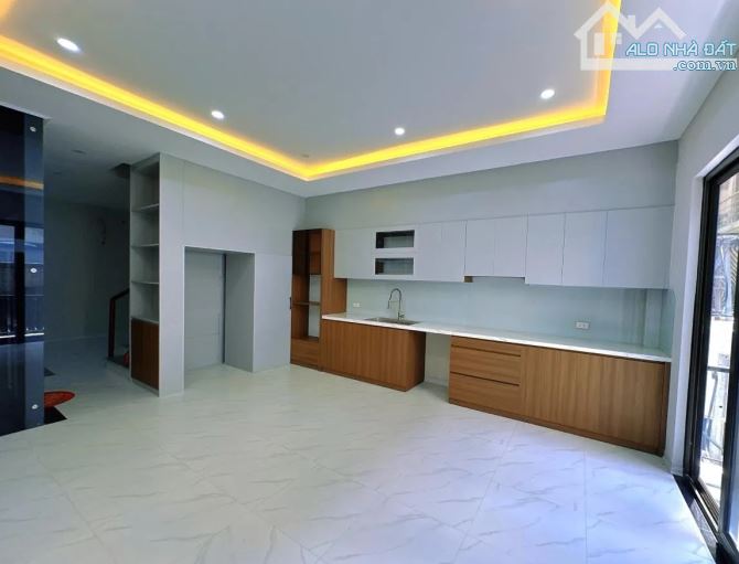 NHÀ ĐẸP KHU PHÂN LÔ VƯƠNG THỪA VŨ, 10M RA PHỐ 6 TẦNG THANG MÁY, KINH DOANH Ô TÔ TRÁNH - 1