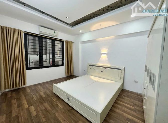 NHÀ ĐẸP THÁI THỊNH- GẦN 50M2 – NGÕ RỘNG, CẠNH Ô TÔ, GIÁ CHỈ NHỈNH 7 TỶ - 1