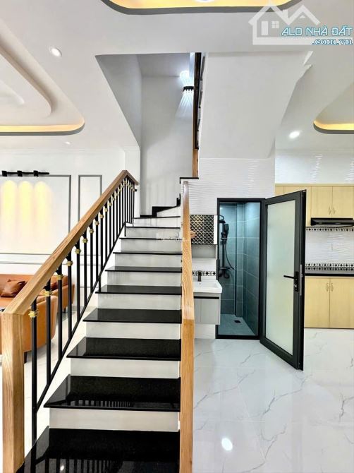 BÁN NHÀ DÂN XÂY- PHÚC LỢI- 45M2*4 ,3 NGỦ - 10M Ô TÔ ĐỖ TRANH- NGÕ NÔNG- SÁT  TRƯỜNG - 1